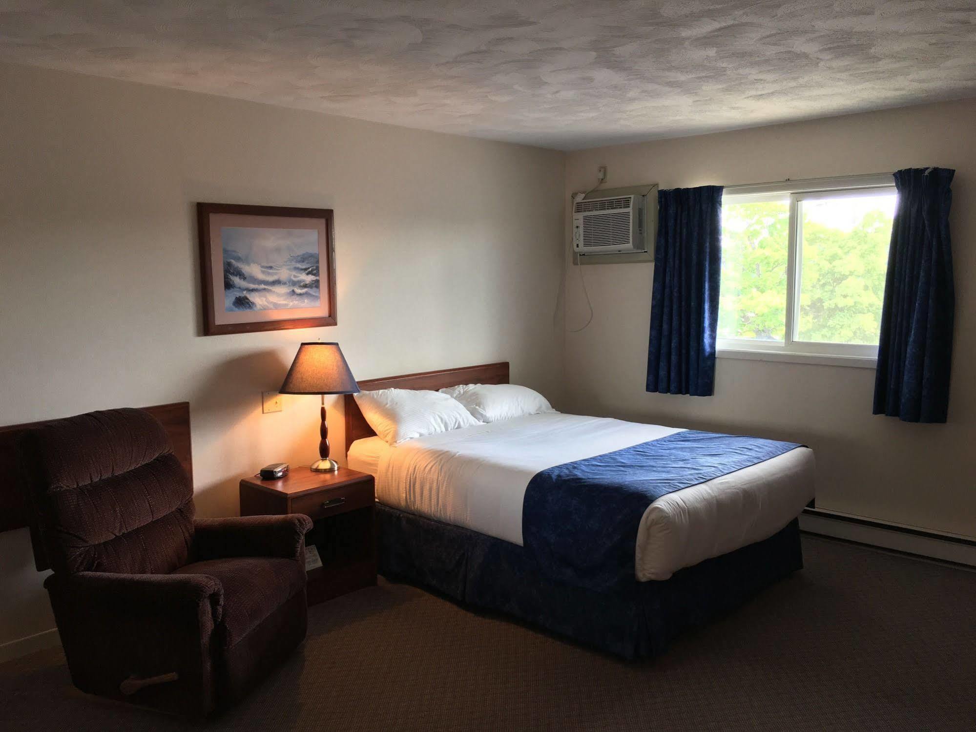 Fairway Inn Sussex Exterior foto